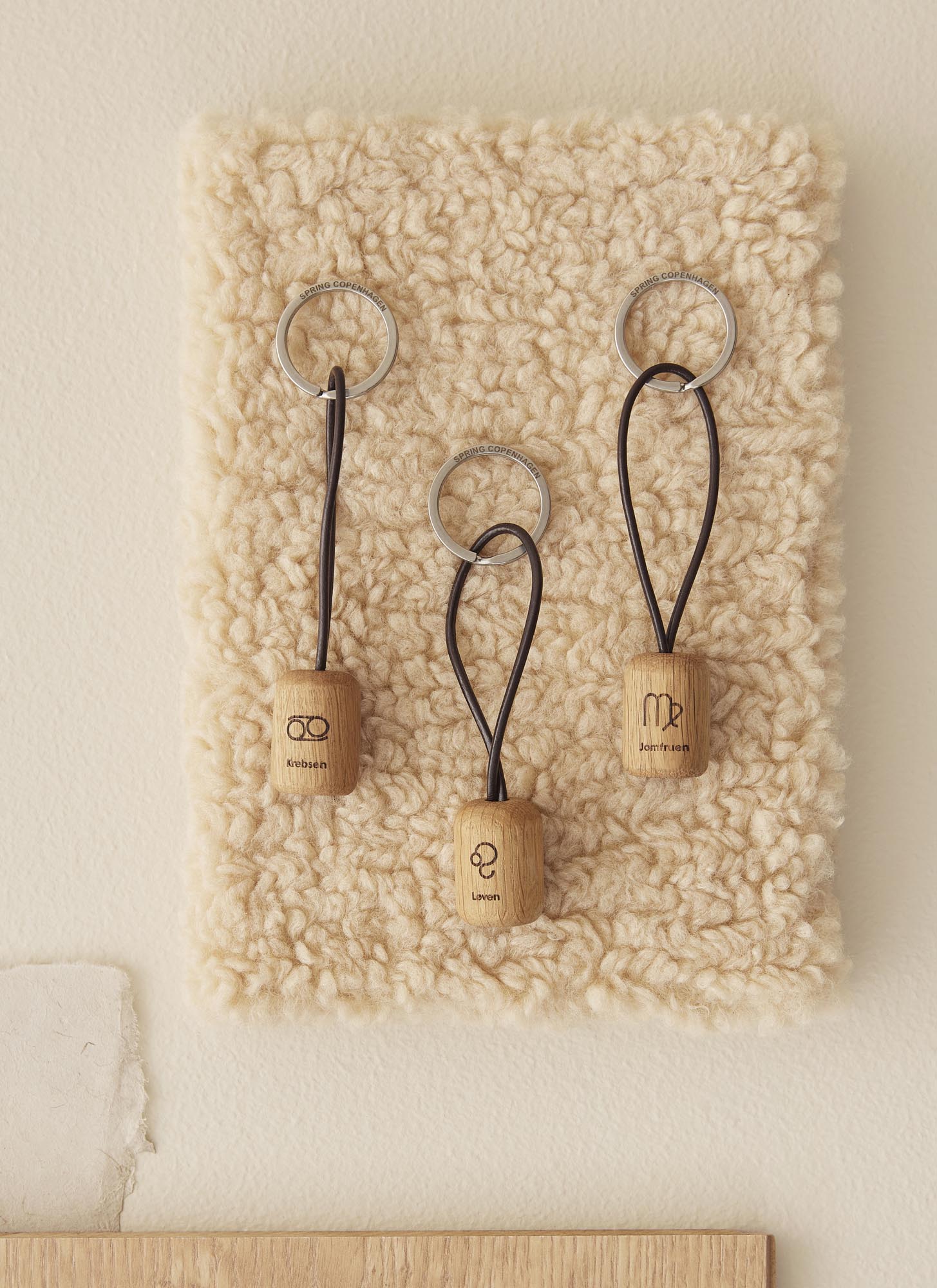 U_Leo, keychain - FSC 100% - SCS-COC-005763-BT